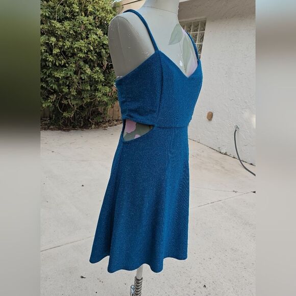 Spoiled Teal Backless Dress - Picture 4 of 9